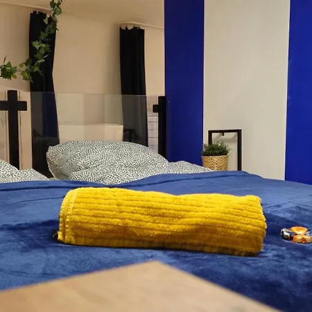 Eden's Golden Gallery Loft