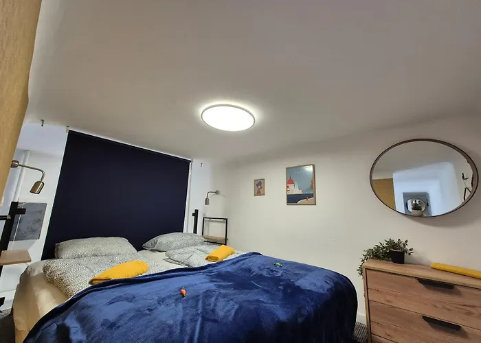 Eden's Golden Gallery Loft