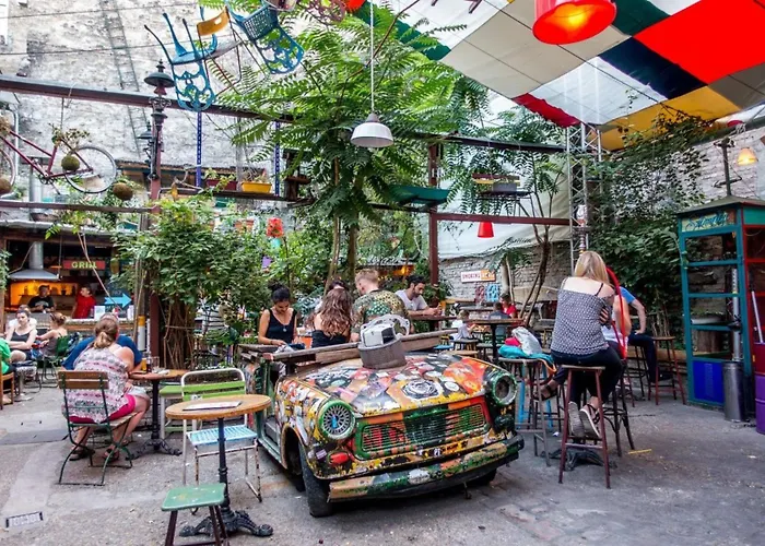 Eden's Golden Gallery Loft דירה *