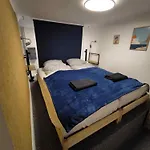 Eden's Golden Gallery Loft Appartement