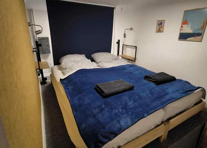 Eden's Golden Gallery Loft Apartman
