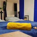Eden's Golden Gallery Loft